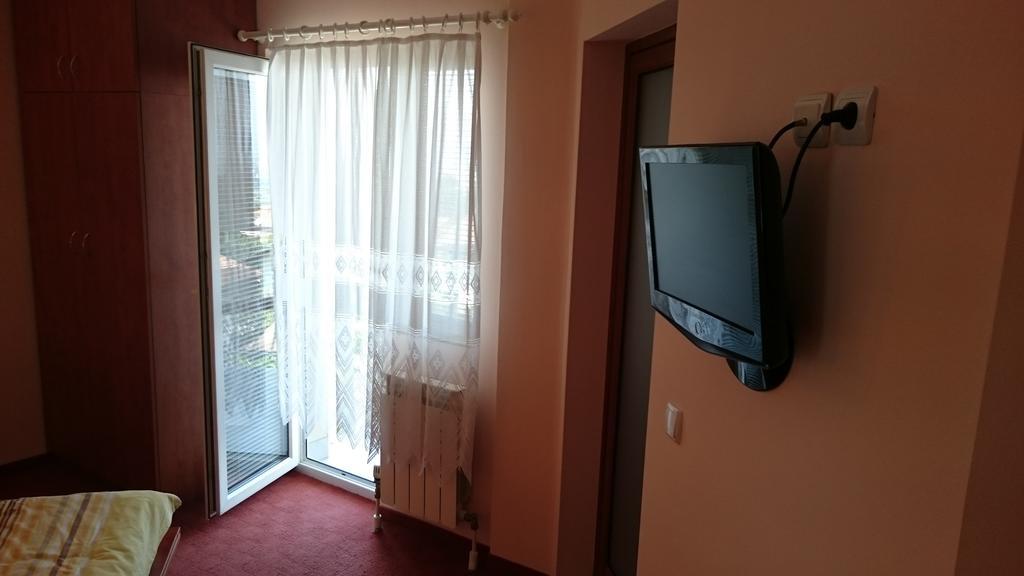 Classic Hotel Sofia Room photo
