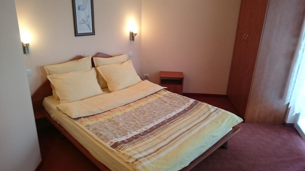 Classic Hotel Sofia Room photo